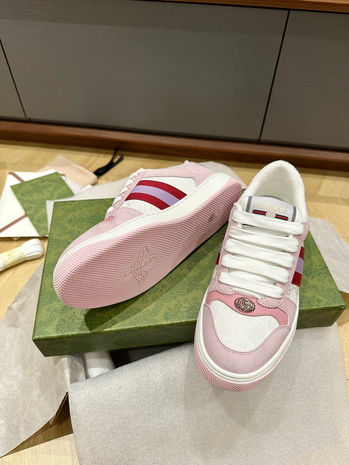 GUCCI WOMEN'S SCREENER TRAINER LIGHT PINK CALFSKIN