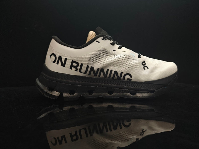 ON Cloudflow 5 Running Shoe