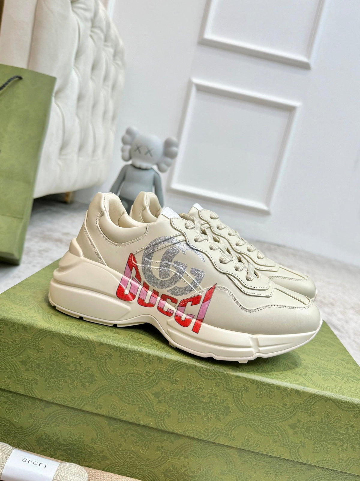 GUCCI RHYTON TRAINER WHITE LAMBSKIN WITH H LETTER